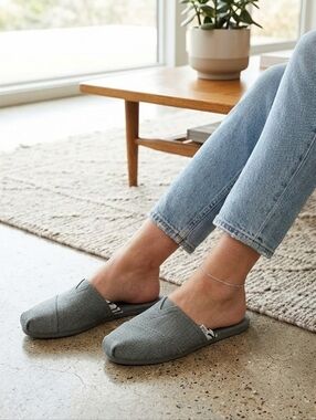 2 For $15 Brand New Toms